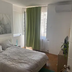 Bucarest B&B Bed & Breakfast Boekarest